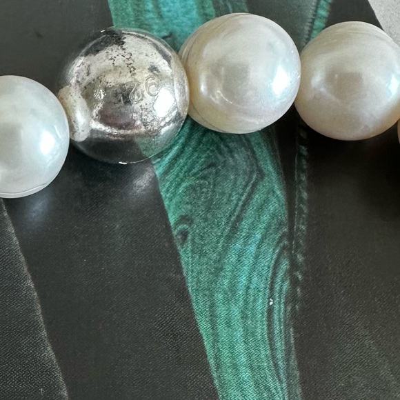 Fresh Water Pearl & Sterling Silver Stretch Bracelet - Picture 4 of 5